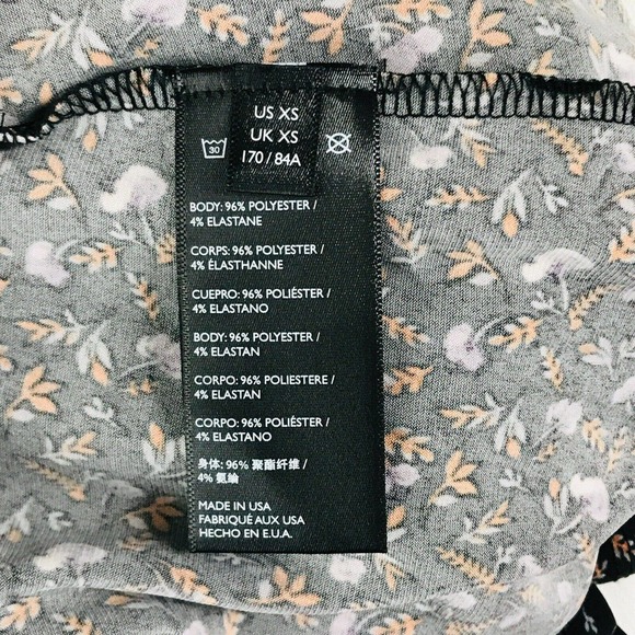 Urban Outfitters Women's XS Jumpsuit Black Floral Backless Short Sleeve AZ26 NWT - Picture 4 of 7